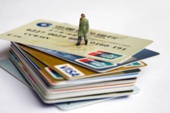 信用卡逾期多久会被起诉？信用卡逾期应该怎么办？