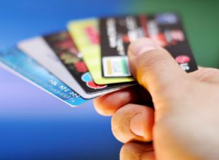 信用卡刷卡支付后没到账是什么原因啊？