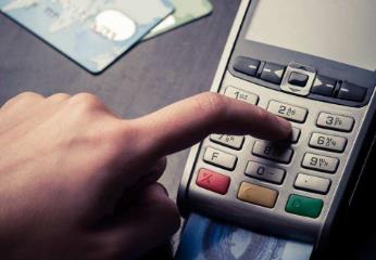如何使用信用卡才能避免产生高额手续费？配图